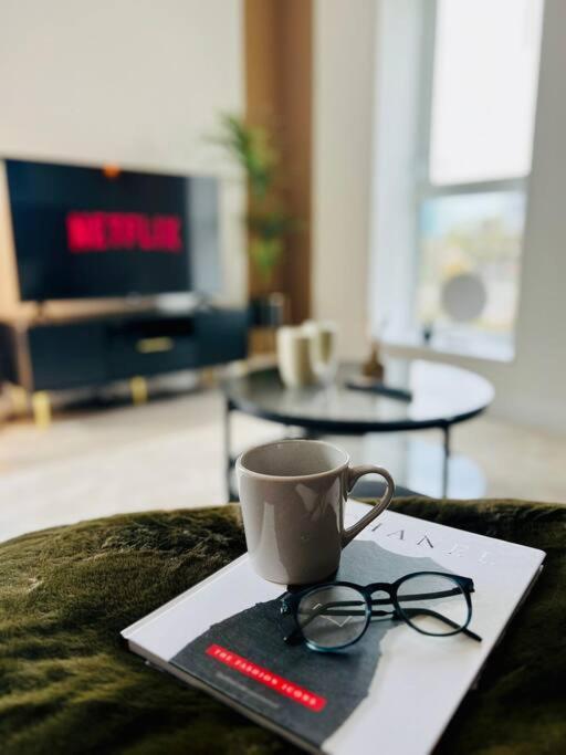 Hessian Lounge -Wyndale- Central 2Br W/Parking برمنغهام المظهر الخارجي الصورة