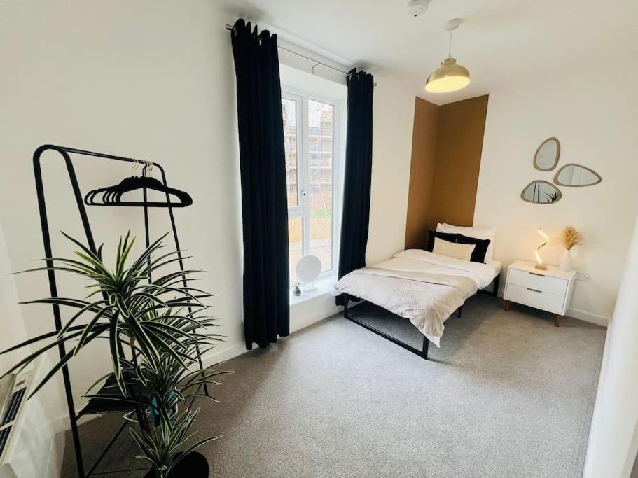 Hessian Lounge -Wyndale- Central 2Br W/Parking برمنغهام المظهر الخارجي الصورة