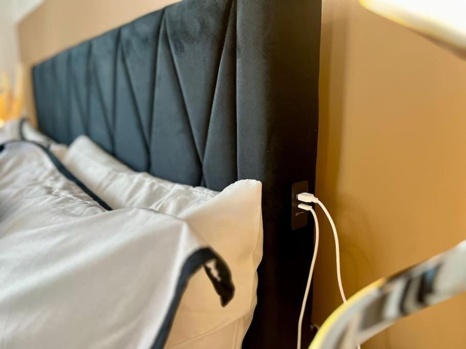 Hessian Lounge -Wyndale- Central 2Br W/Parking برمنغهام المظهر الخارجي الصورة